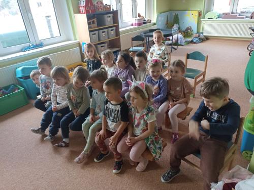 Divadlo - Co se nese v lese